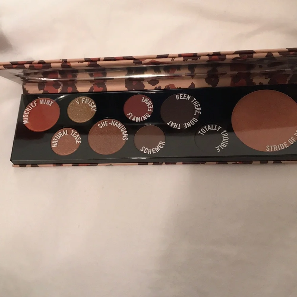 MAC Mischief Minx Limited Edition Palette NWT